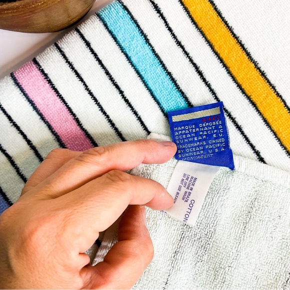 VINTAGE 90s Ocean Pacific Graphic Towel - Picture 9 of 12